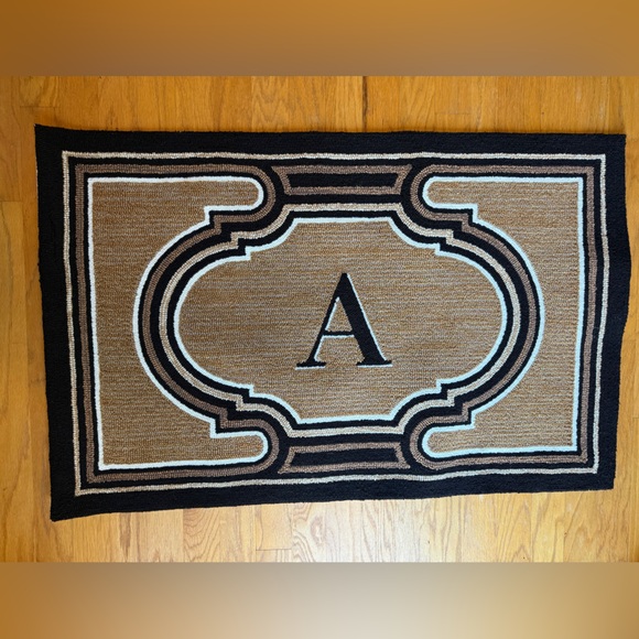 Frontgate Monogram Rug  'A' - NWT - Picture 11 of 15